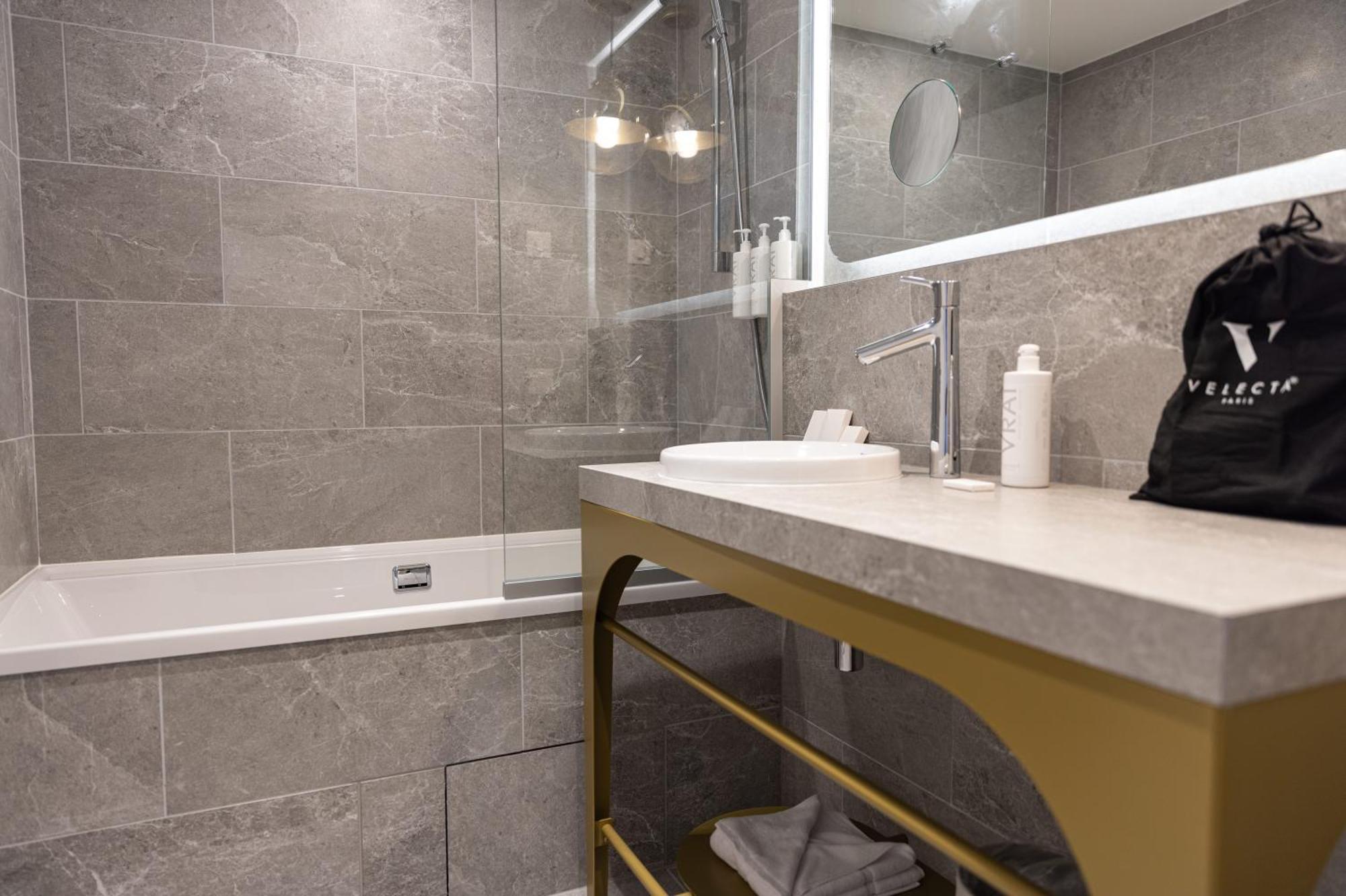 Hotel Kyriad Prestige Paris Asnieres المظهر الخارجي الصورة